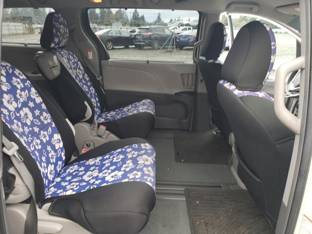 Photo 11 from auction – 2015 TOYOTA SIENNA LE with VIN 5TDKK3DC5FS636766