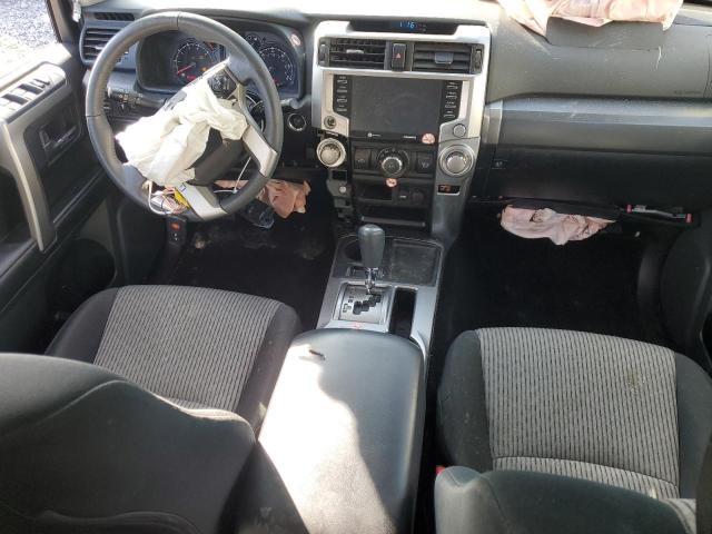Photo 8 from auction – 2022 TOYOTA 4RUNNER SR with VIN JTEEU5JR3N5277428