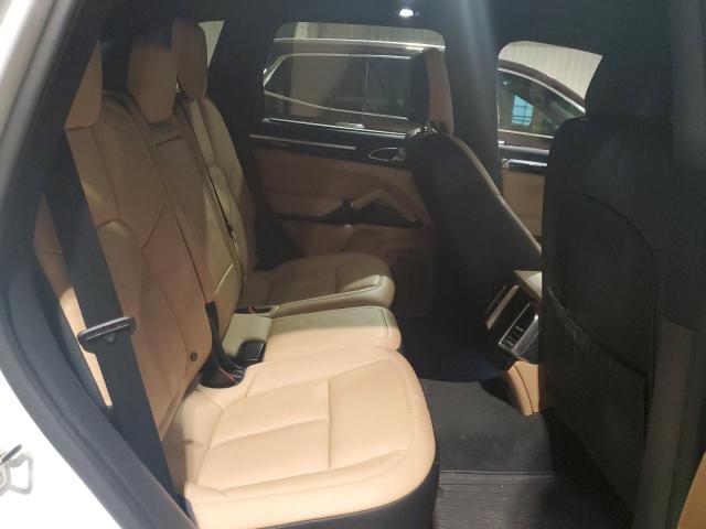 Photo 11 from auction – 2016 PORSCHE CAYENNE with VIN WP1AA2A2XGLA10975