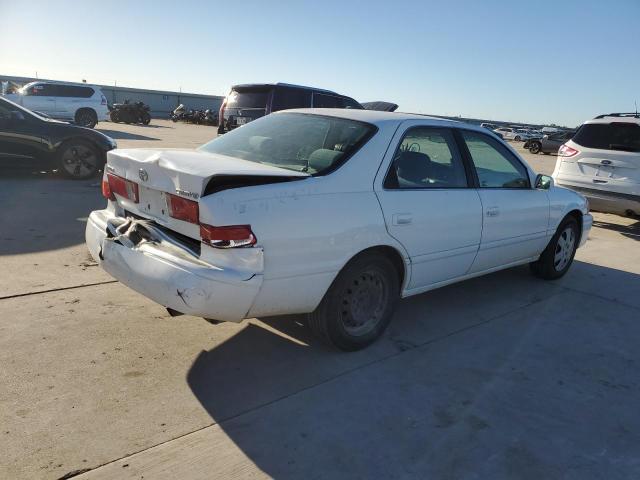Photo 3 from auction – 2000 TOYOTA CAMRY CE with VIN JT2BG22K6Y0429792