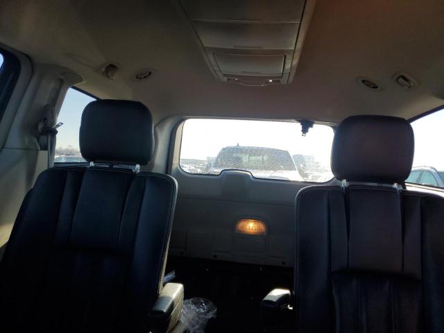 Photo 10 from auction – 2015 CHRYSLER TOWN & COU with VIN 2C4RC1BG0FR644935