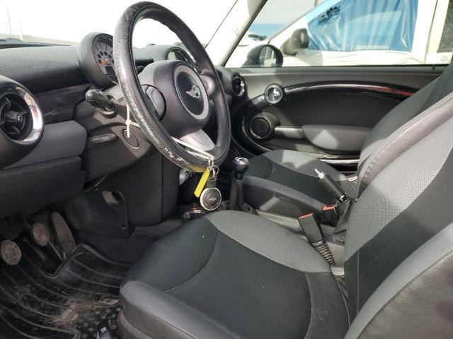 Photo 7 from auction – 2008 MINI COOPER with VIN WMWMF33548TU64571
