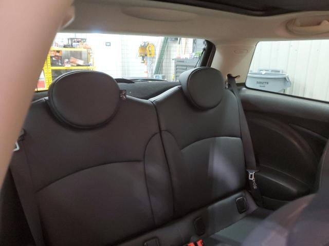 Photo 11 from auction – 2011 MINI COOPER with VIN WMWSU3C55BT093148