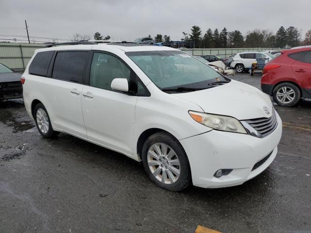 Photo 4 from auction – 2015 TOYOTA SIENNA XLE with VIN 5TDDK3DC4FS106765
