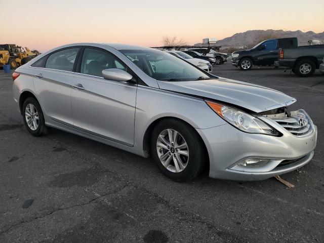 Photo 4 from auction – 2013 HYUNDAI SONATA GLS with VIN 5NPEB4AC9DH714010