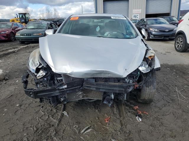 Photo 5 from auction – 2016 HYUNDAI ELANTRA SE with VIN 5NPDH4AE0GH670382