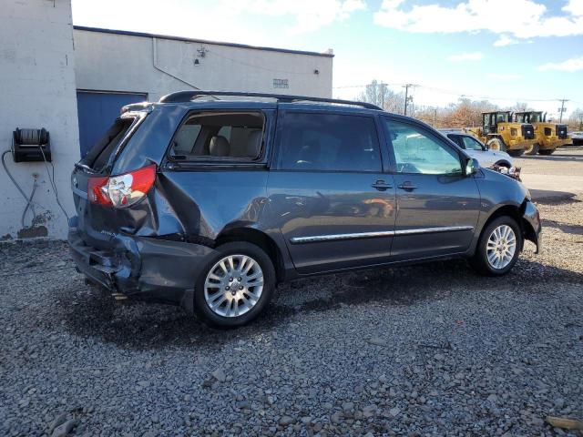 Photo 3 from auction – 2010 TOYOTA SIENNA XLE with VIN 5TDYK4CC2AS308974