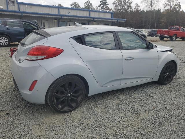 Photo 3 from auction – 2014 HYUNDAI VELOSTER with VIN KMHTC6AD6EU213698