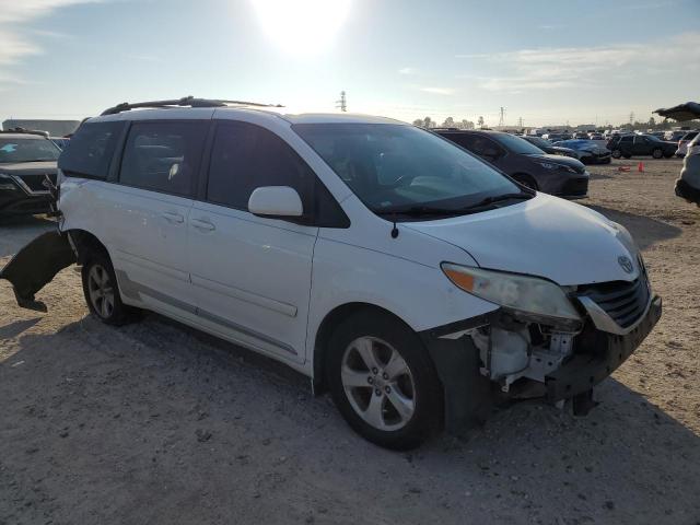 Photo 4 from auction – 2013 TOYOTA SIENNA LE with VIN 5TDKK3DC6DS344797