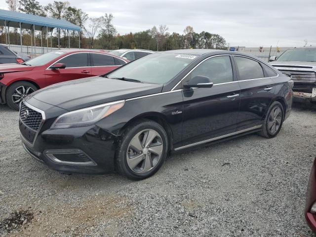 HYUNDAI SONATA HYB 2016 with VIN KMHE34L18GA009795 - Photo from auction