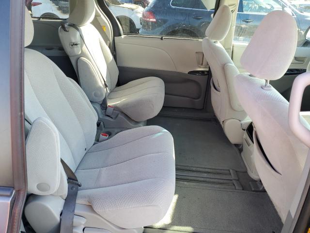 Photo 11 from auction – 2011 TOYOTA SIENNA LE with VIN 5TDKK3DC3BS005248