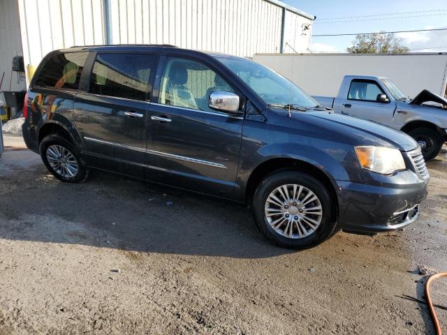 Photo 4 from auction – 2013 CHRYSLER TOWN & COU with VIN 2C4RC1CGXDR757562
