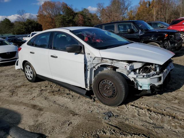 Photo 4 from auction – 2016 FORD FOCUS S with VIN 1FADP3E28GL354405