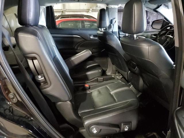 Photo 11 from auction – 2018 TOYOTA HIGHLANDER with VIN 5TDJZRFH1JS889014