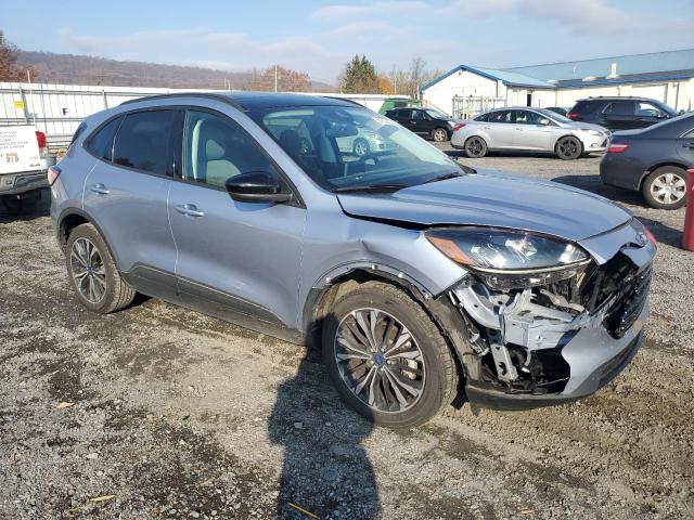 Photo 4 from auction – 2022 FORD ESCAPE SE with VIN 1FMCU9G67NUC00580