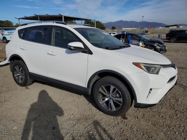 Zdjęcie 4 z aukcji – 2016 TOYOTA RAV4 z VIN JTMWFREV4GJ073975