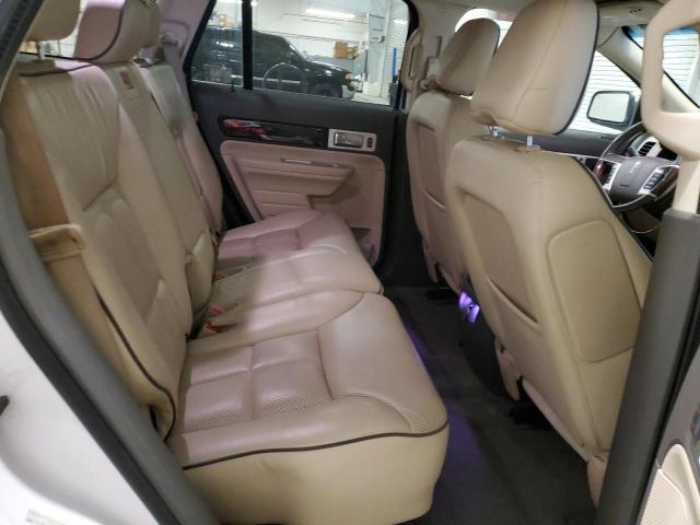 Photo 11 from auction – 2009 LINCOLN MKX with VIN 2LMDU88C19BJ09520