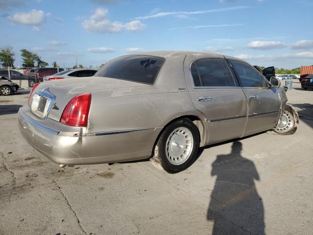 Photo 3 from auction – 1999 LINCOLN TOWN CAR E with VIN 1LNHM81W2XY648228