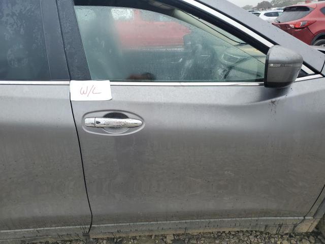 Photo 13 from auction – 2016 NISSAN ROGUE S with VIN KNMAT2MV0GP707274