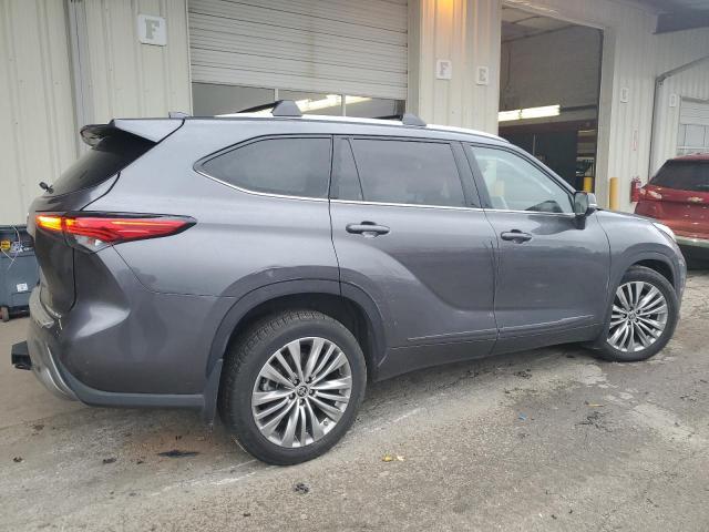 Photo 3 from auction – 2022 TOYOTA HIGHLANDER with VIN 5TDFZRBHXNS234447