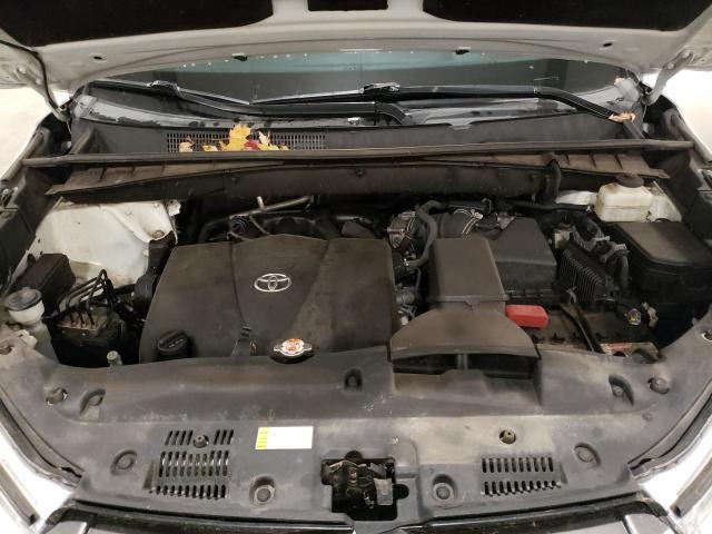 Photo 12 from auction – 2019 TOYOTA HIGHLANDER with VIN 5TDJZRFH9KS627808