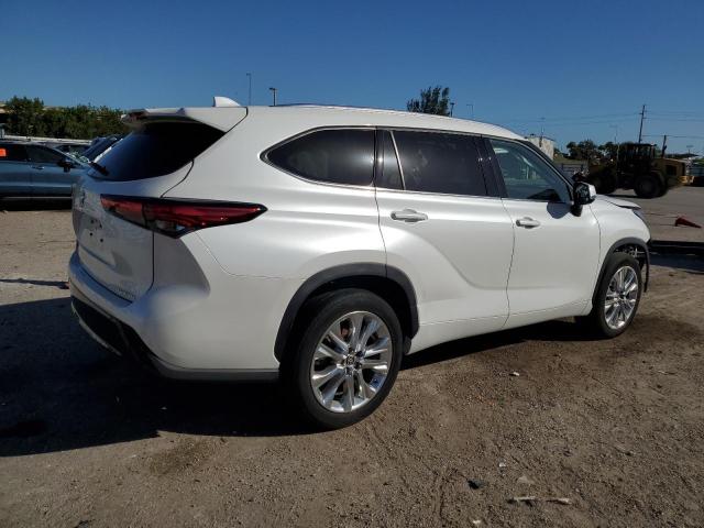 Photo 3 from auction – 2023 TOYOTA HIGHLANDER with VIN 5TDKDRAH1PS017824