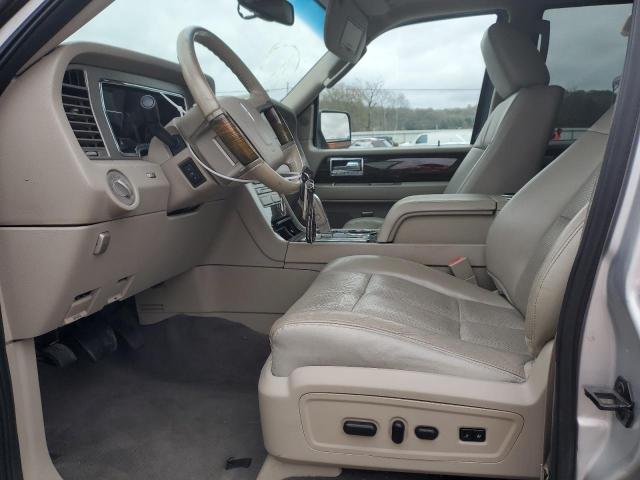 Photo 7 from auction – 2010 LINCOLN NAVIGATOR with VIN 5LMJJ2H57AEJ03345