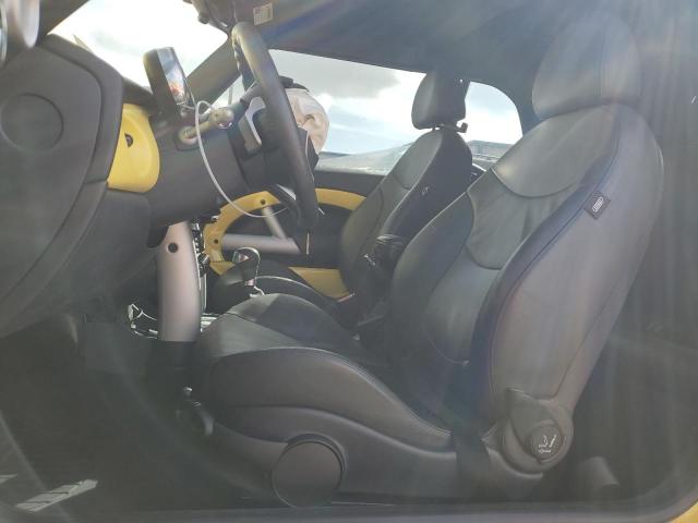 Photo 7 from auction – 2005 MINI COOPER S with VIN WMWRH33455TK55262