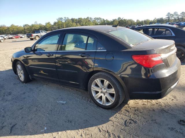 Photo 2 from auction – 2013 CHRYSLER 200 TOURIN with VIN 1C3CCBBB3DN697756