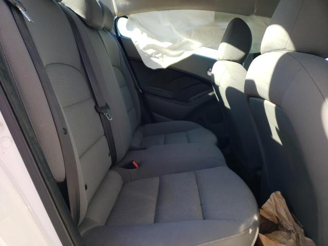 Photo 10 from auction – 2017 KIA FORTE LX with VIN 3KPFK4A75HE030024