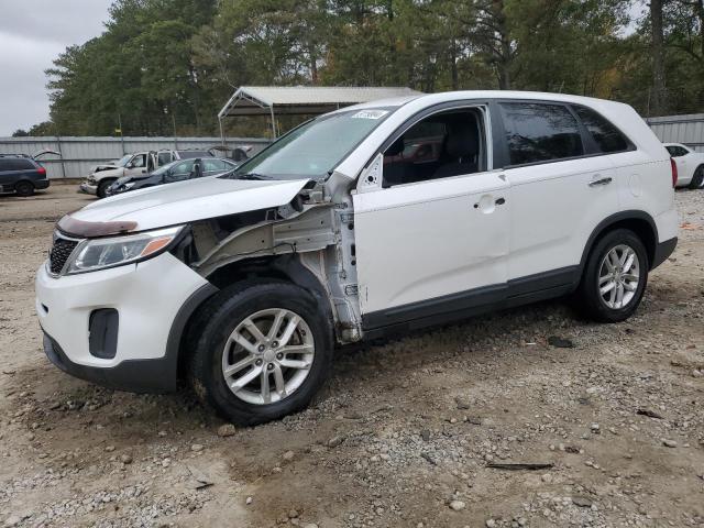 KIA SORENTO LX 2015 with VIN 5XYKT3A62FG552932 - Photo from auction