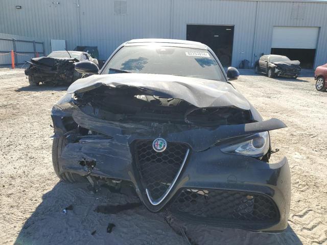 Photo 5 from auction – 2018 ALFA ROMEO GIULIA TI with VIN ZARFAECN3J7575266