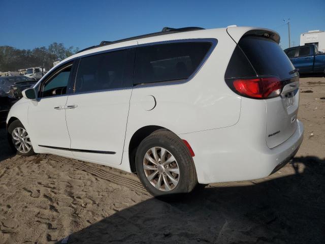 Photo 2 from auction – 2017 CHRYSLER PACIFICA T with VIN 2C4RC1BGXHR590935
