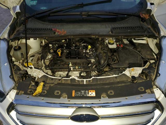 Photo 12 from auction – 2017 FORD ESCAPE SE with VIN 1FMCU9GD5HUD67619