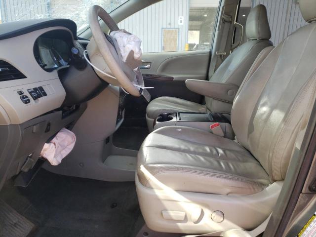 Photo 7 from auction – 2014 TOYOTA SIENNA XLE with VIN 5TDYK3DC0ES410076