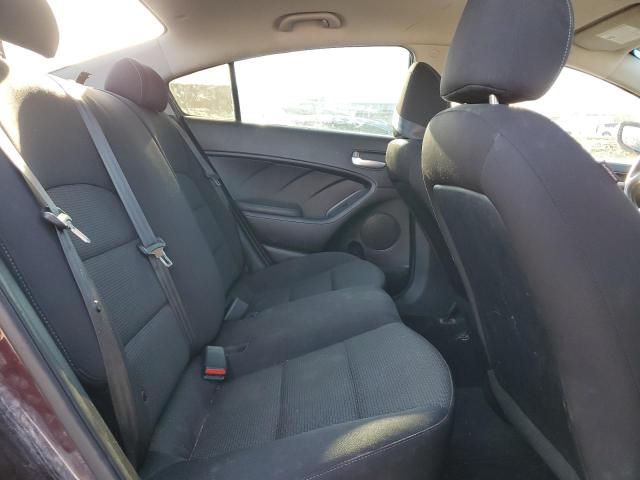 Photo 10 from auction – 2018 KIA FORTE LX with VIN 3KPFK4A76JE274450