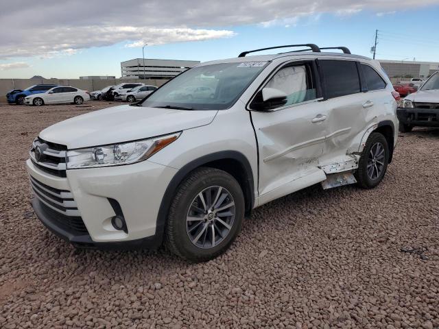 TOYOTA HIGHLANDER 2018 with VIN 5TDJZRFHXJS805045 - Photo from auction