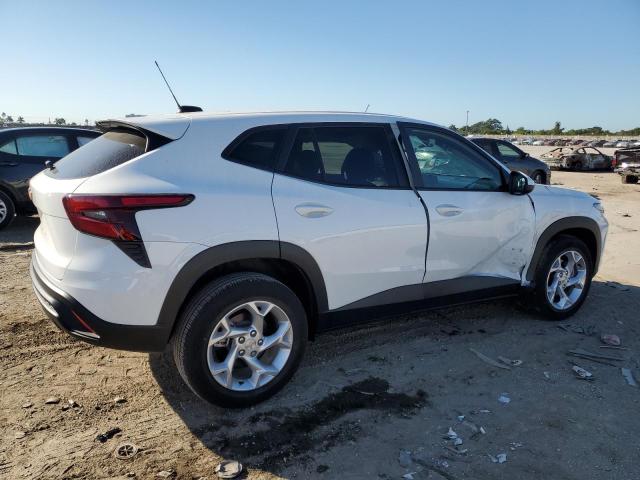 Photo 3 from auction – 2024 CHEVROLET TRAX LS with VIN KL77LFE26RC119151
