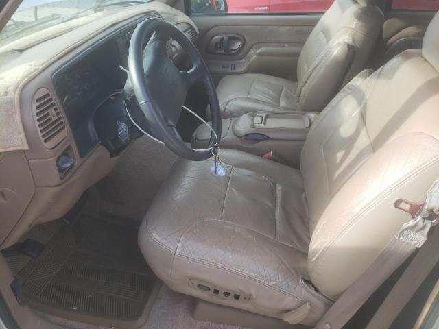 Photo 7 from auction – 1995 GMC SUBURBAN C with VIN 1GKEC16K7SJ713765