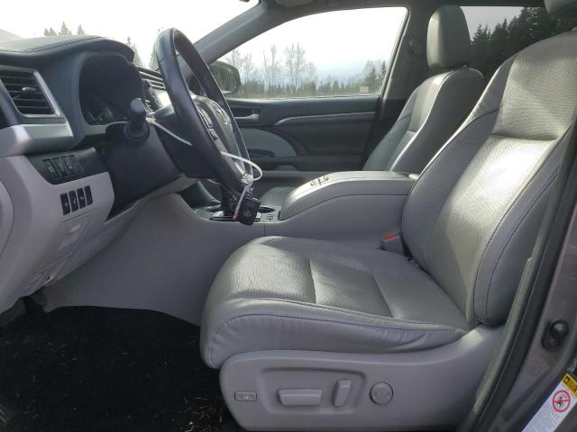 Photo 7 from auction – 2017 TOYOTA HIGHLANDER with VIN 5TDDZRFHXHS464947