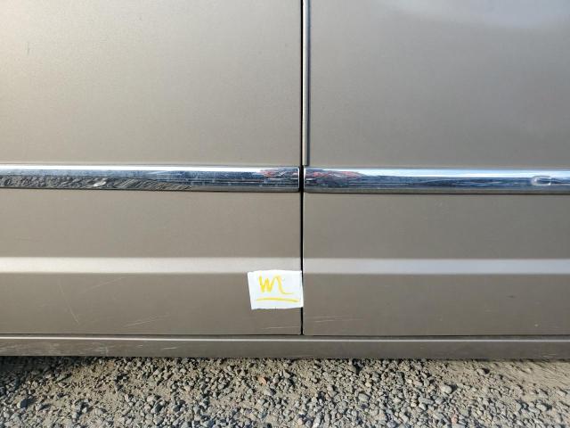 Photo 13 from auction – 2013 CHRYSLER TOWN & COU with VIN 2C4RC1CG8DR713480