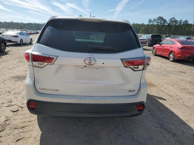 Photo 6 from auction – 2015 TOYOTA HIGHLANDER with VIN 5TDKKRFHXFS098352