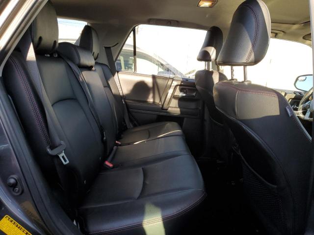 Photo 11 from auction – 2020 TOYOTA 4RUNNER SR with VIN JTEBU5JR2L5776012