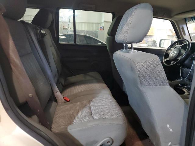 Photo 11 from auction – 2006 JEEP COMMANDER with VIN 1J8HG48KX6C356919
