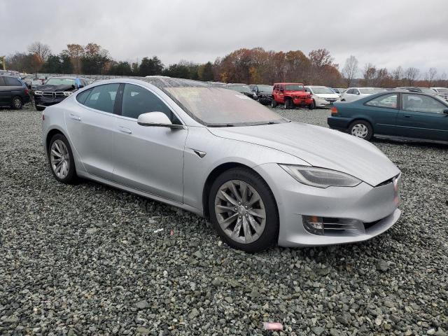 Photo 4 from auction – 2018 TESLA MODEL S with VIN 5YJSA1E20JF267681