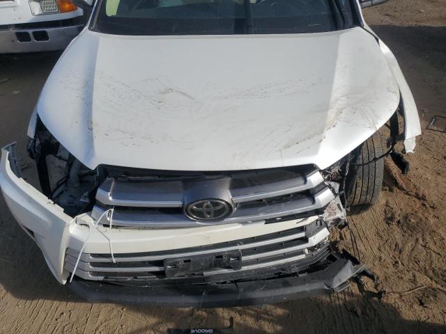 Photo 12 from auction – 2019 TOYOTA HIGHLANDER with VIN 5TDJZRFH4KS622676