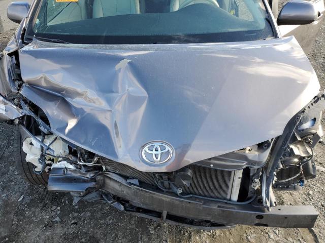 Photo 12 from auction – 2011 TOYOTA SIENNA XLE with VIN 5TDYK3DC5BS091320