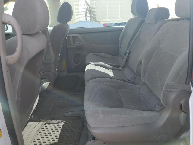 Photo 11 from auction – 2009 TOYOTA SIENNA CE with VIN 5TDZK23C49S250080