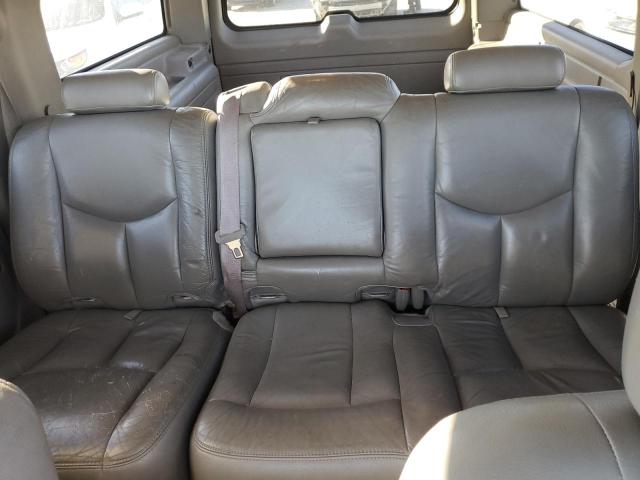 Photo 10 from auction – 2004 CHEVROLET SUBURBAN K with VIN 3GNFK16T84G181756