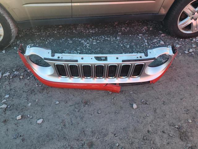 Photo 13 from auction – 2016 JEEP RENEGADE L with VIN ZACCJBDT2GPC70975
